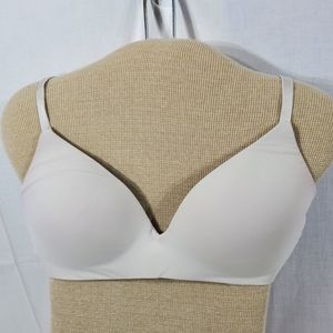 Victoria's Secret T shirt bra 36B